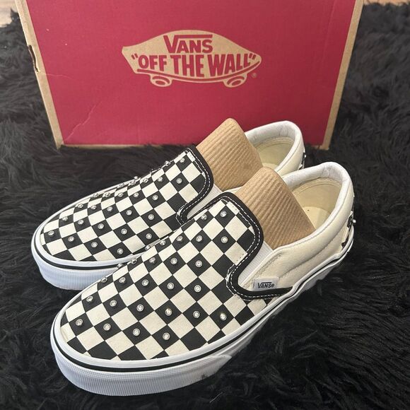 VANS checkerboard rare slip on shoes sneakers women’s 7 new